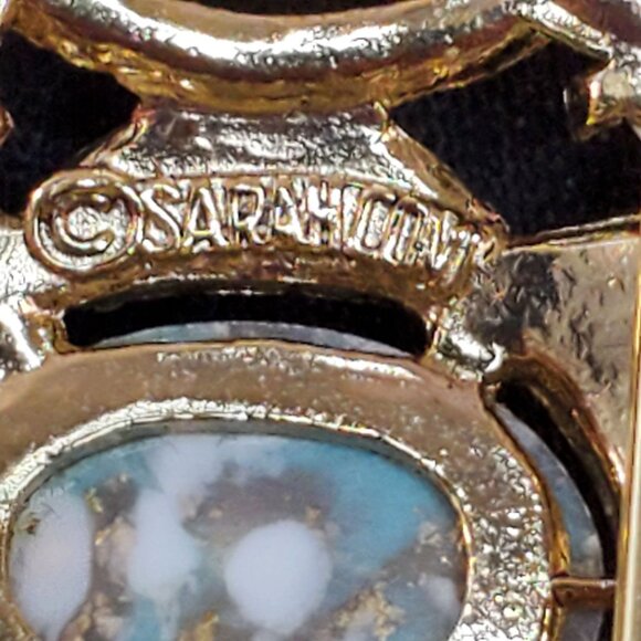 Vintage Sarah Coventry Brooch Pendant Gold With Faux Pearl & Turquoise Stones - Picture 2 of 12